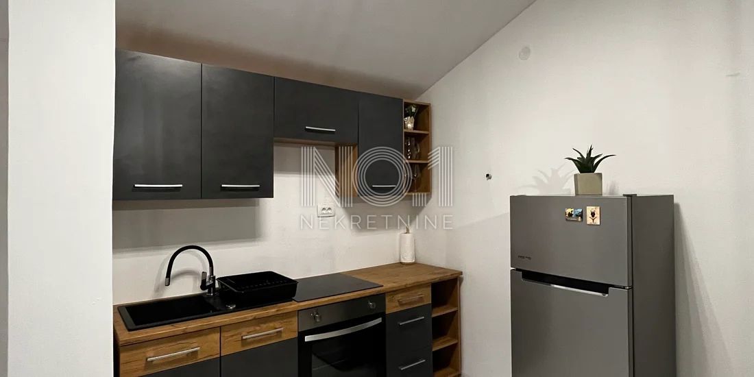 Malinska - prodaja hiše s 5 apartmaji za investicijo