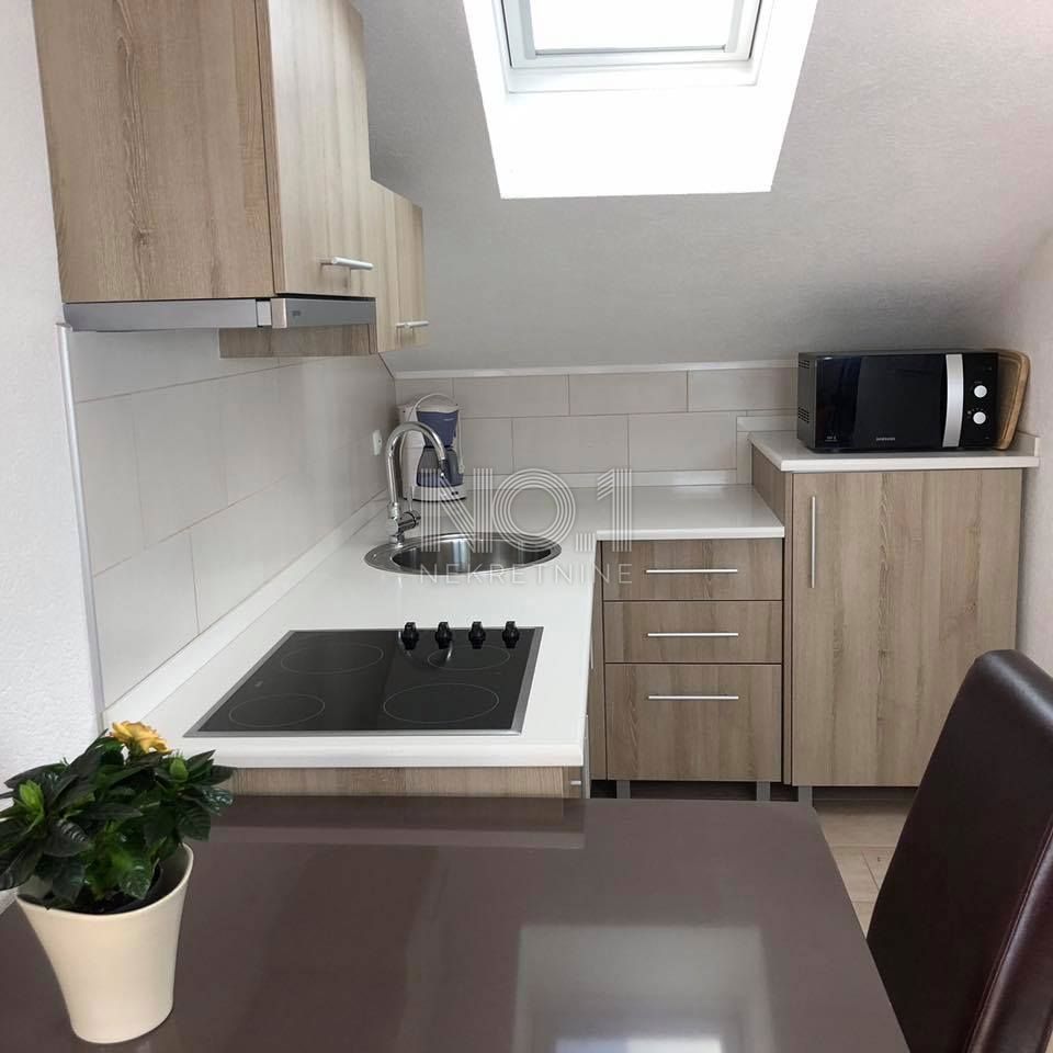 Opatija, okolica - prodamo vilo z 8 apartmaji