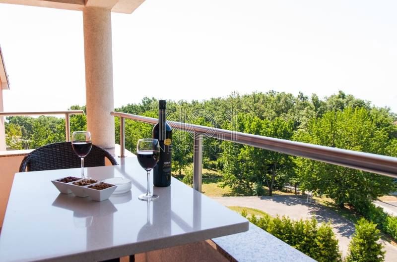 Opatija, okolica - prodamo vilo z 8 apartmaji