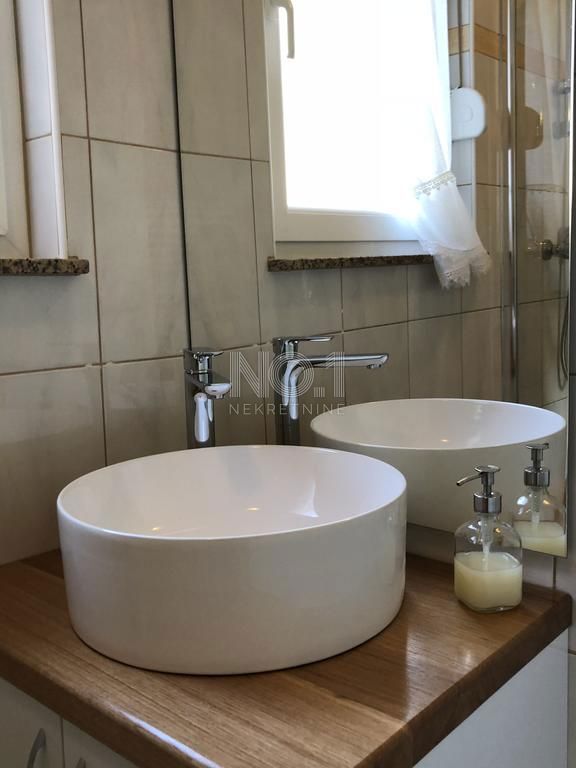 Opatija, okolica - prodamo vilo z 8 apartmaji