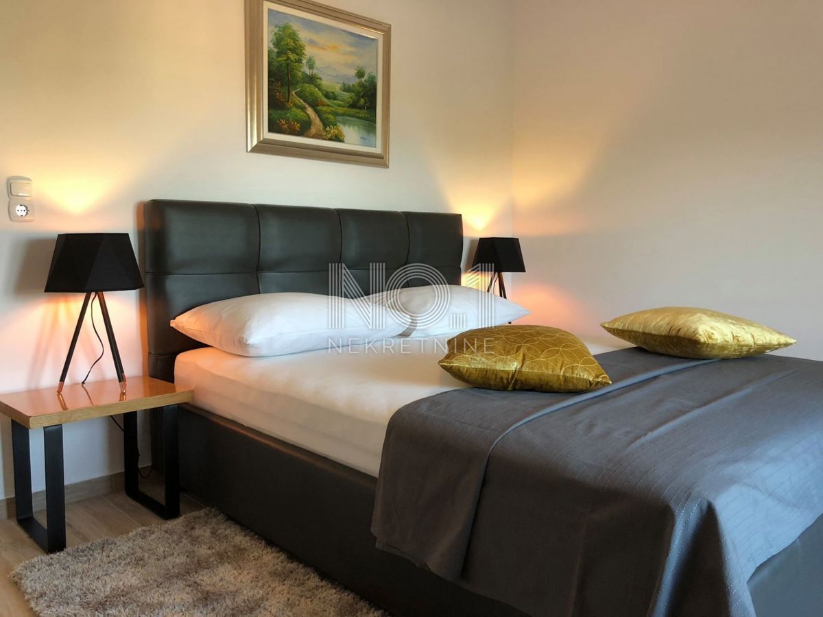 Opatija, okolica - prodamo vilo z 8 apartmaji