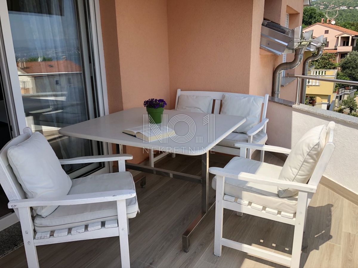 Opatija, okolica - prodamo vilo z 8 apartmaji