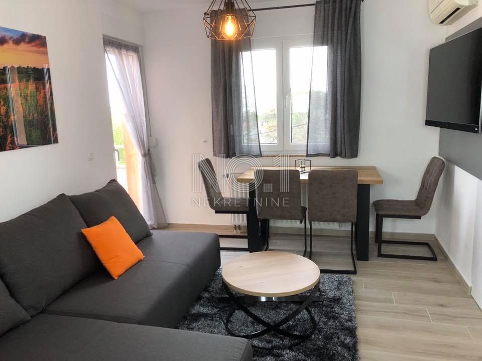 Opatija, okolica - prodamo vilo z 8 apartmaji