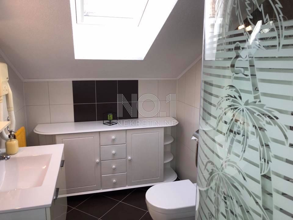 Opatija, okolica - prodamo vilo z 8 apartmaji
