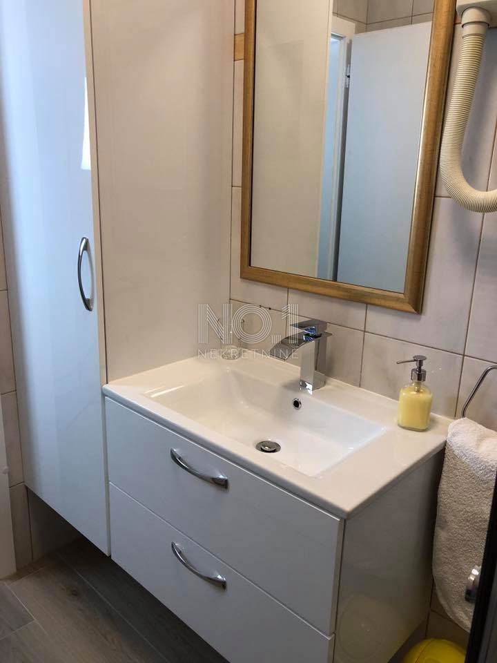 Opatija, okolica - prodamo vilo z 8 apartmaji