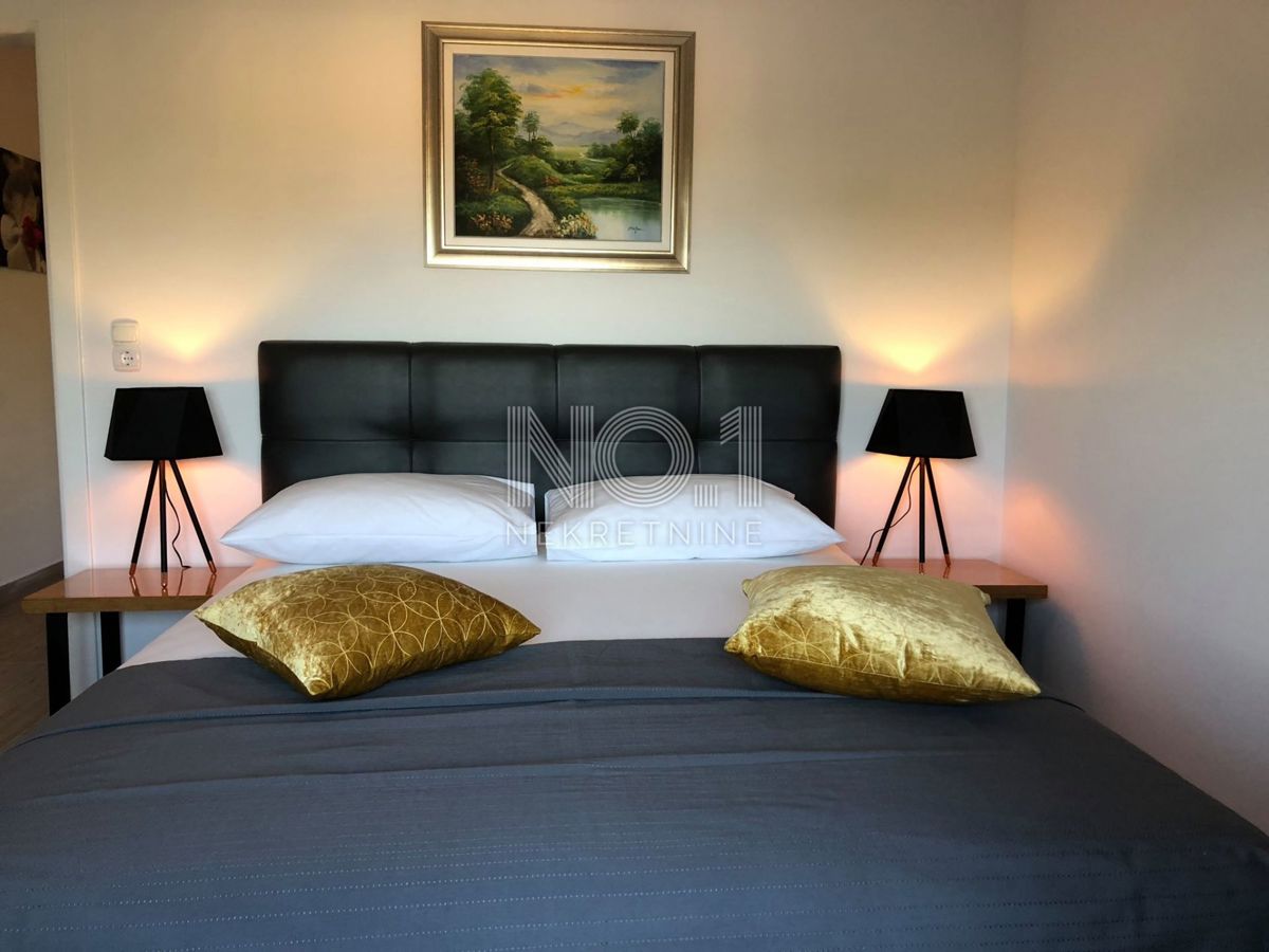 Opatija, okolica - prodamo vilo z 8 apartmaji