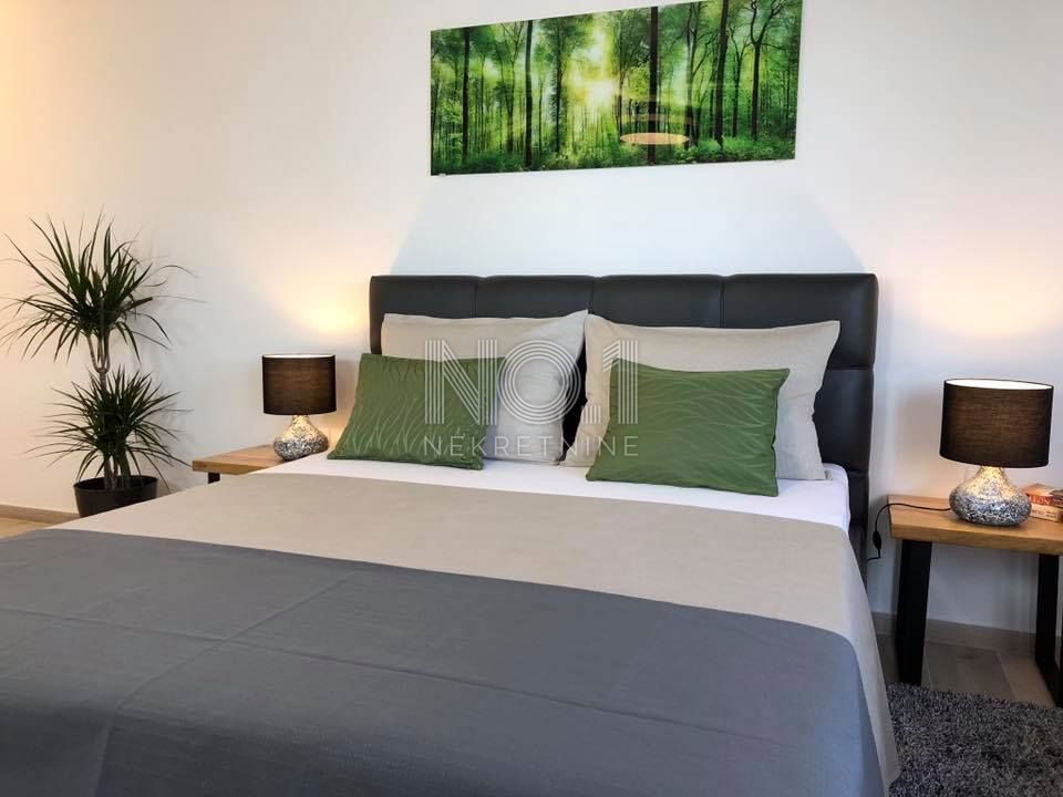 Opatija, okolica - prodamo vilo z 8 apartmaji