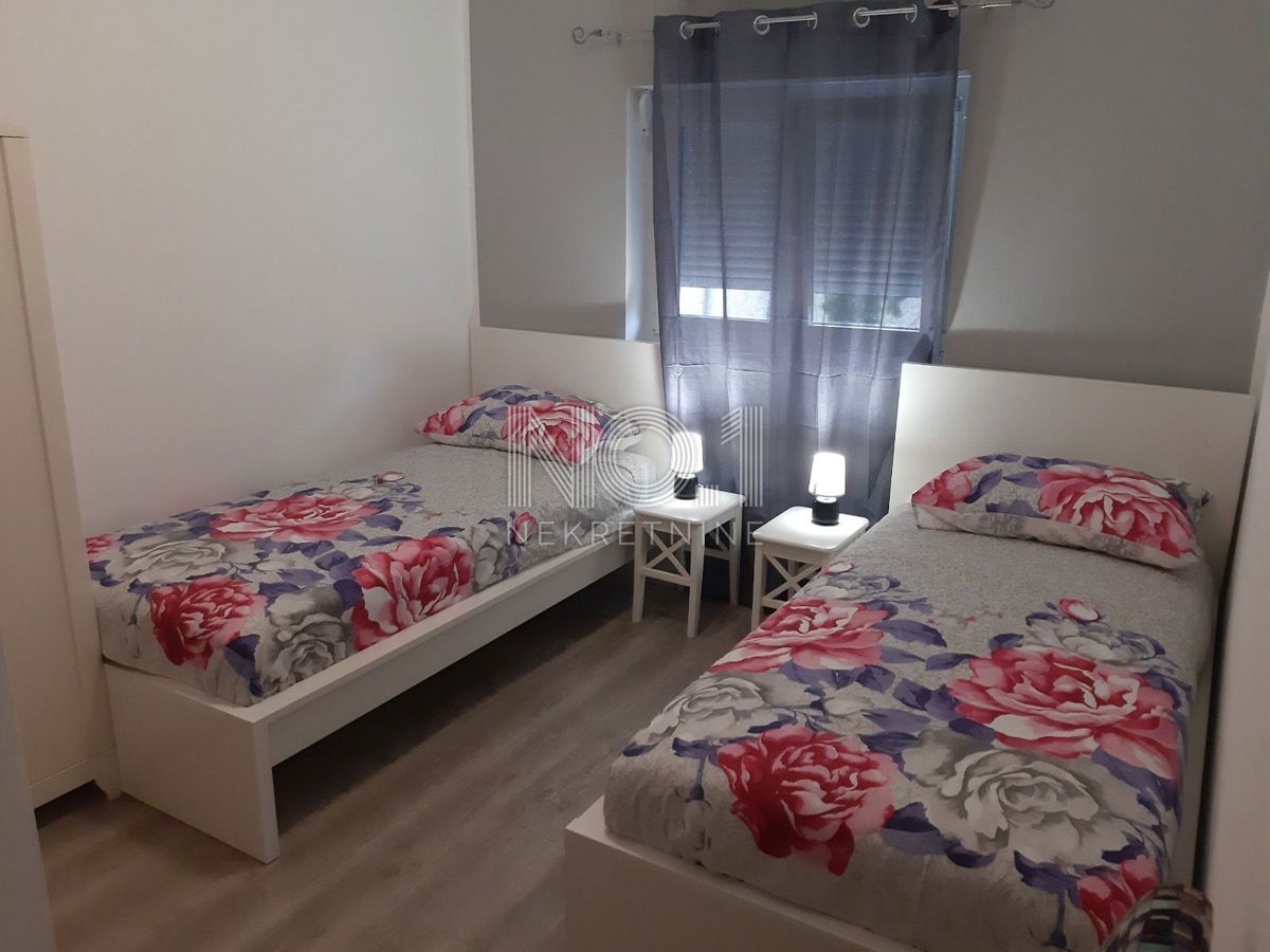 Krk, Pinezići - vila z bazenom in savno