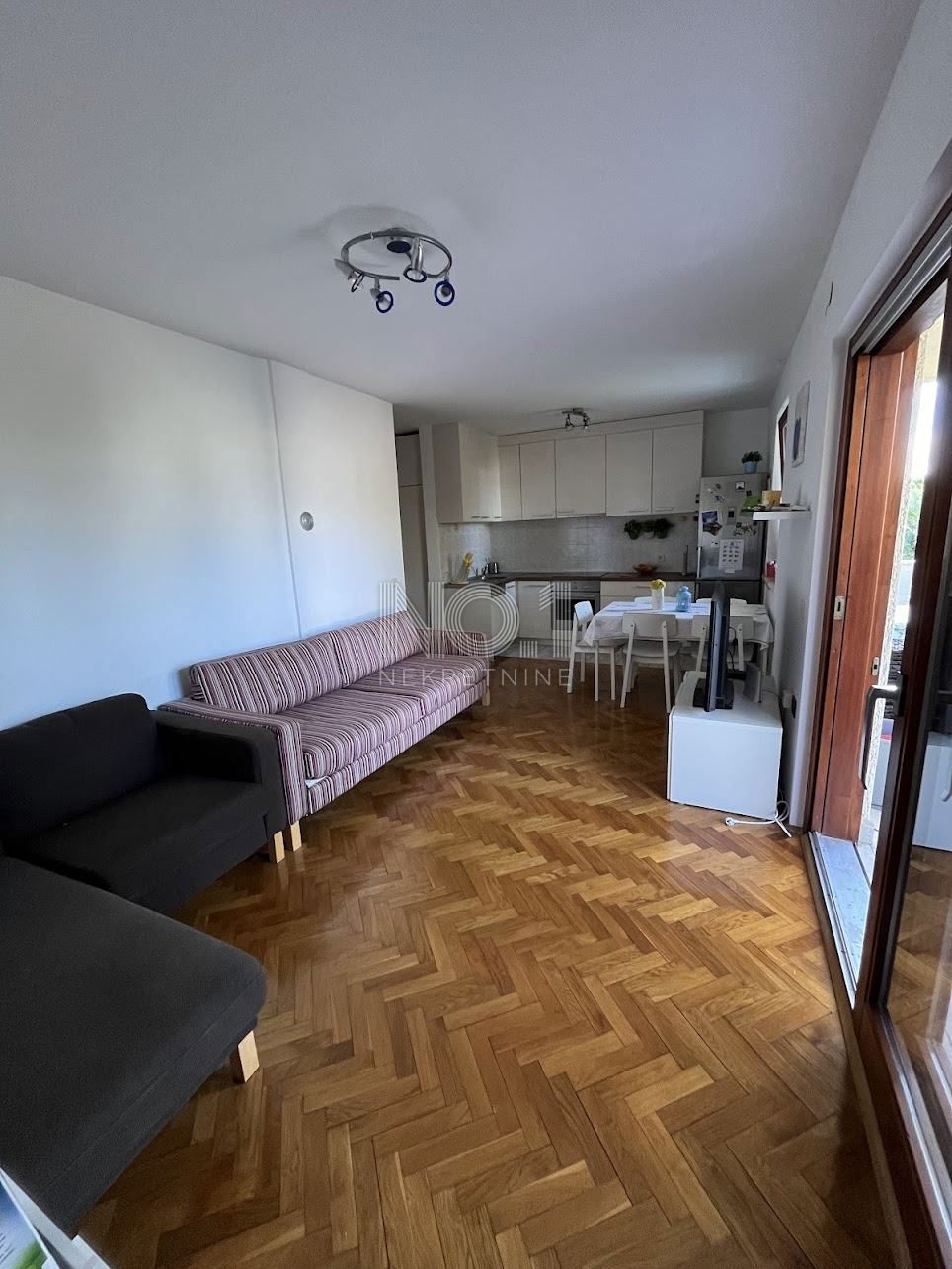 Malinska - prodaja enosobnega apartmaja z balkonom