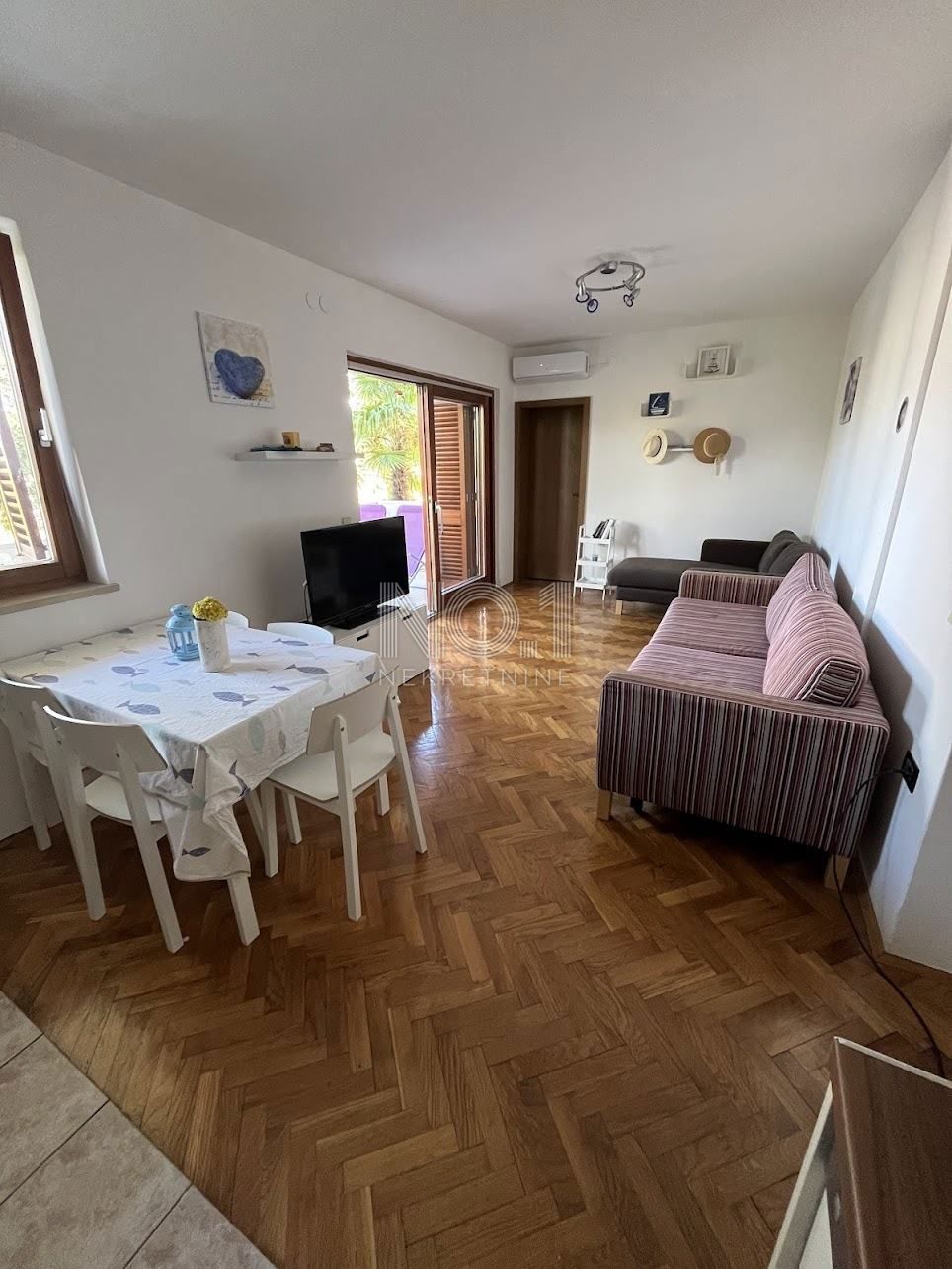 Malinska - prodaja enosobnega apartmaja z balkonom
