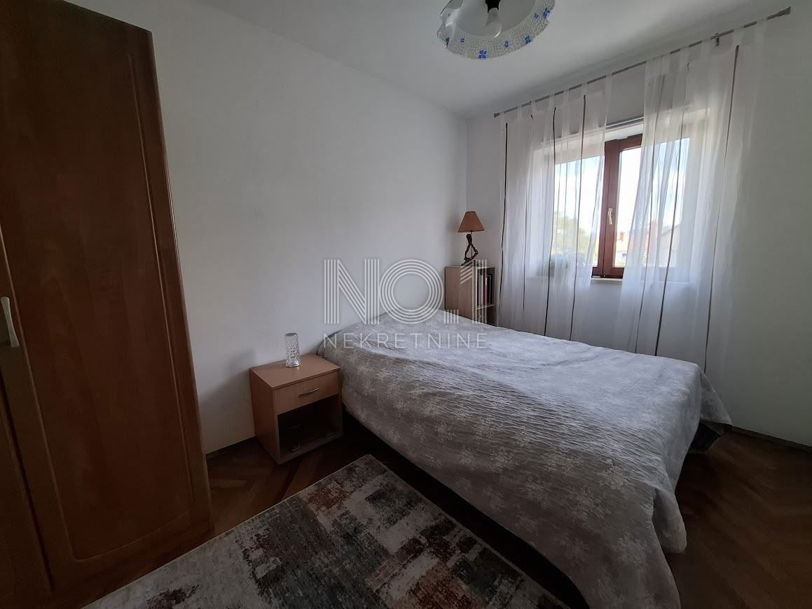 Krk - stan s lastnim parkiriščem blizu morja