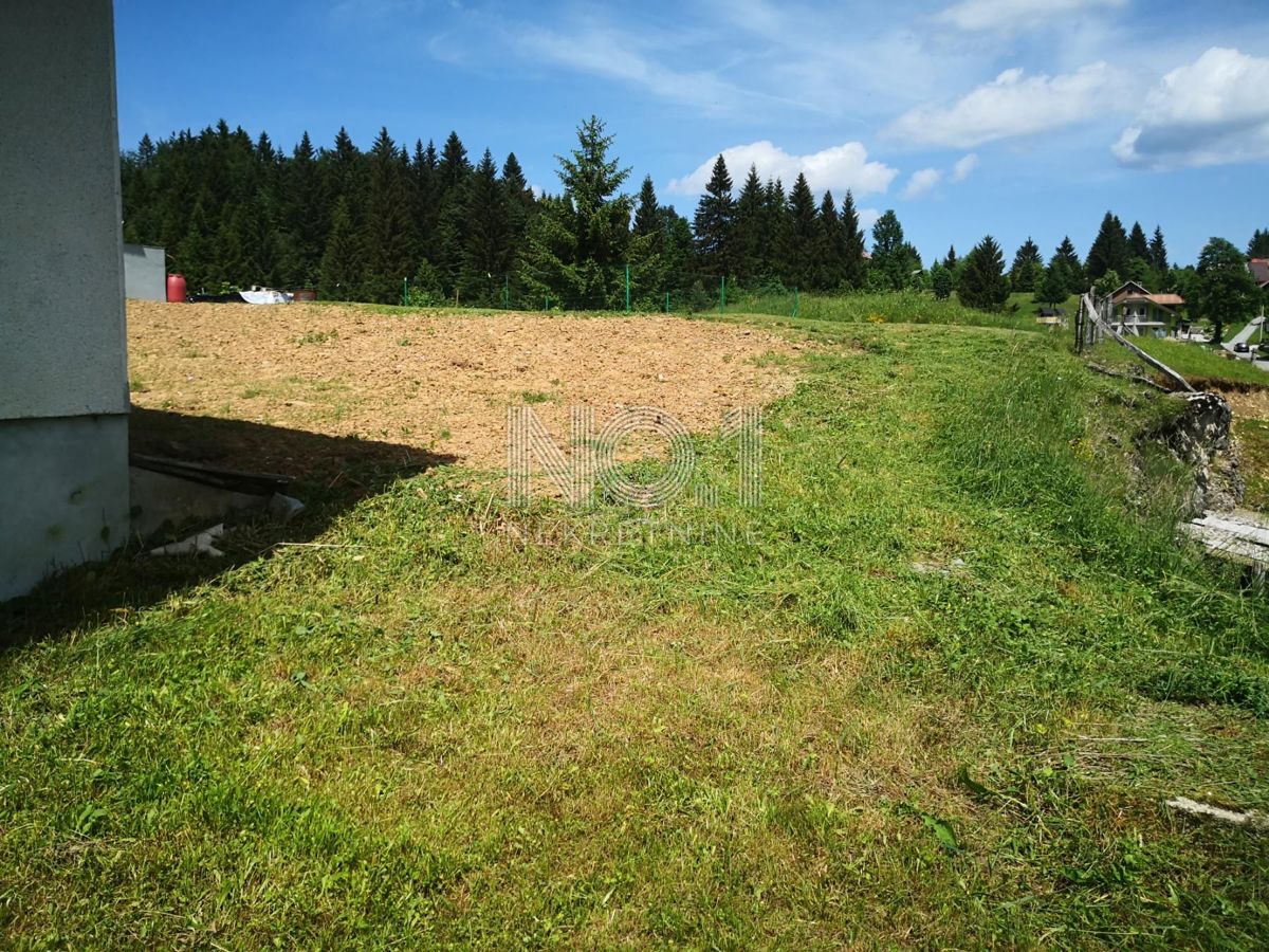 Čabar - prodaja vseljive hiše z malo vložka