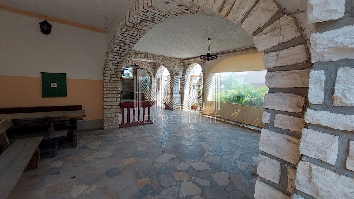 Novigrad - prodaja gostinsko-stanovanjske stavbe