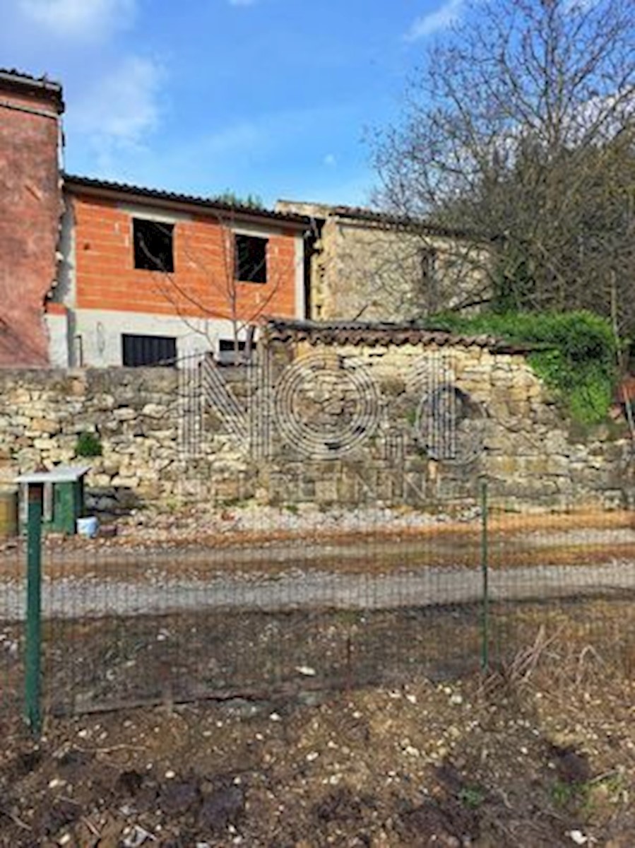 Duričići, Buzet - naselje s 4 hišami za prodajo