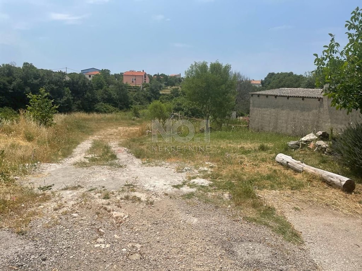 Vodnjan - prodaja gradbenega zemljišča s potencialom