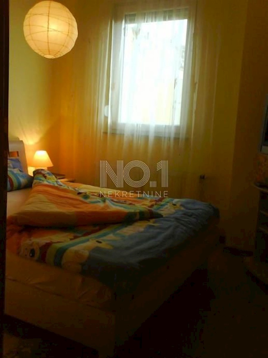 Škurinje - prodaja dvoetažnega apartmaja s pogledom na morje
