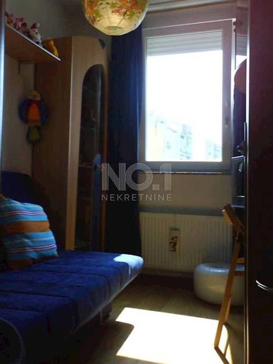 Škurinje - prodaja dvoetažnega apartmaja s pogledom na morje