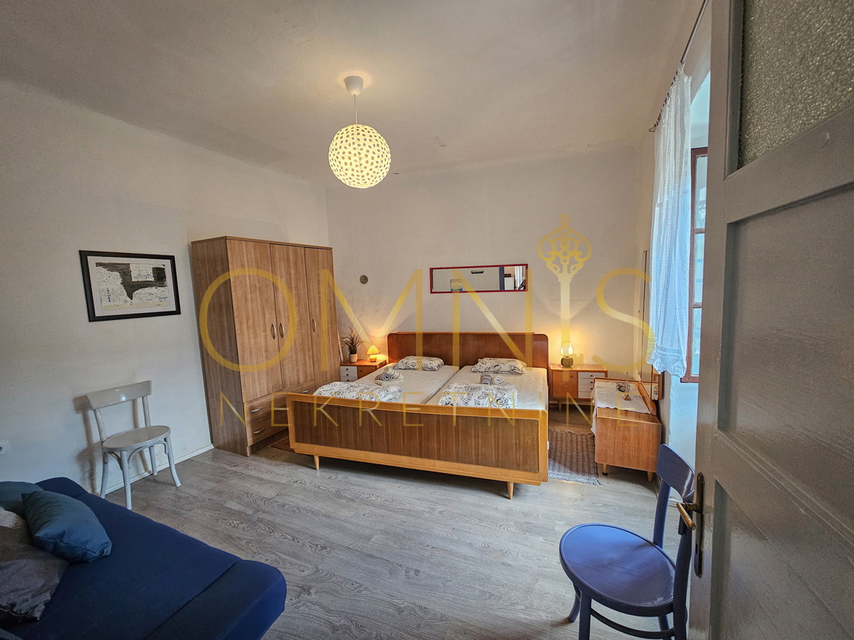 Bakar, hiša z vrtom!