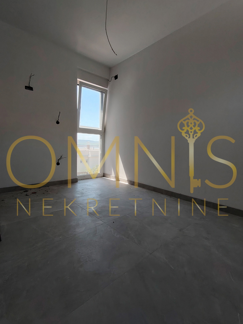 Stanovanje z razgledom na morje in velikimi balkoni – 126 m²