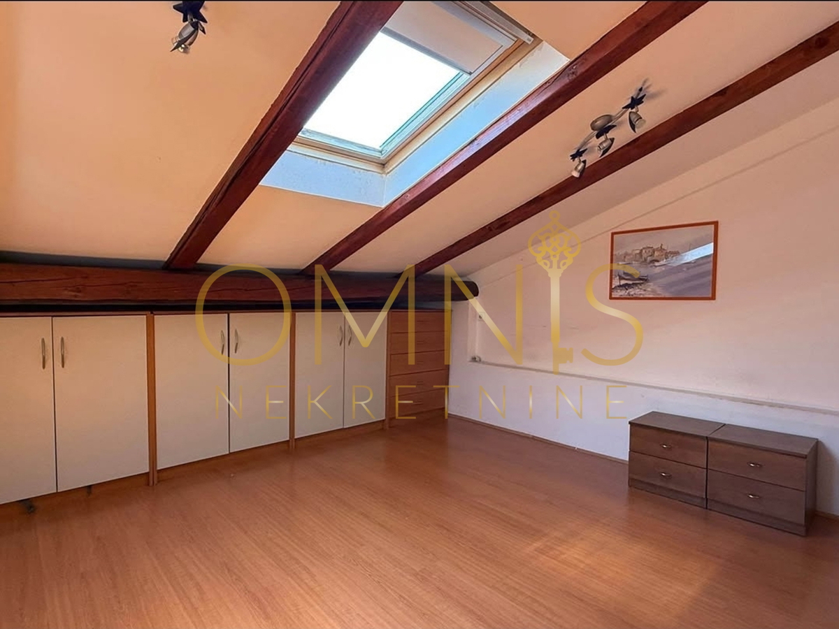 Rijeka, Zamet - 2S + DB, stanovanje 100 m2, podstrešje, prodaja!