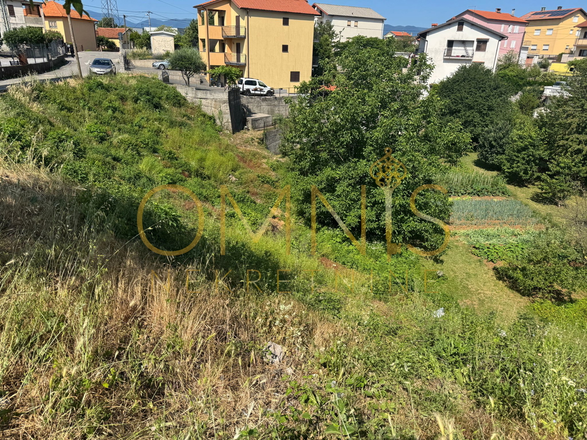 Gradbeno zemljišče 1077 m² – Mariniči, odlična lega