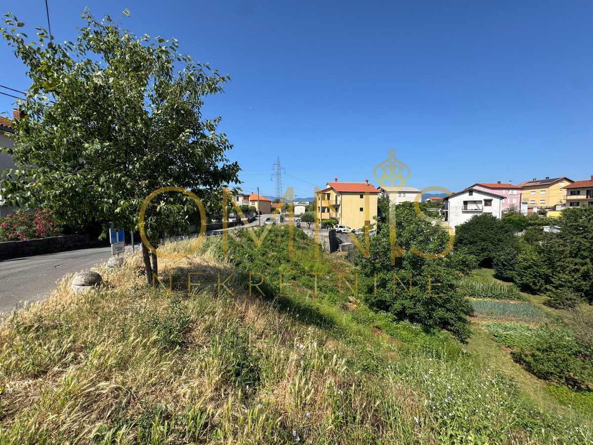 Gradbeno zemljišče 1077 m² – Mariniči, odlična lega