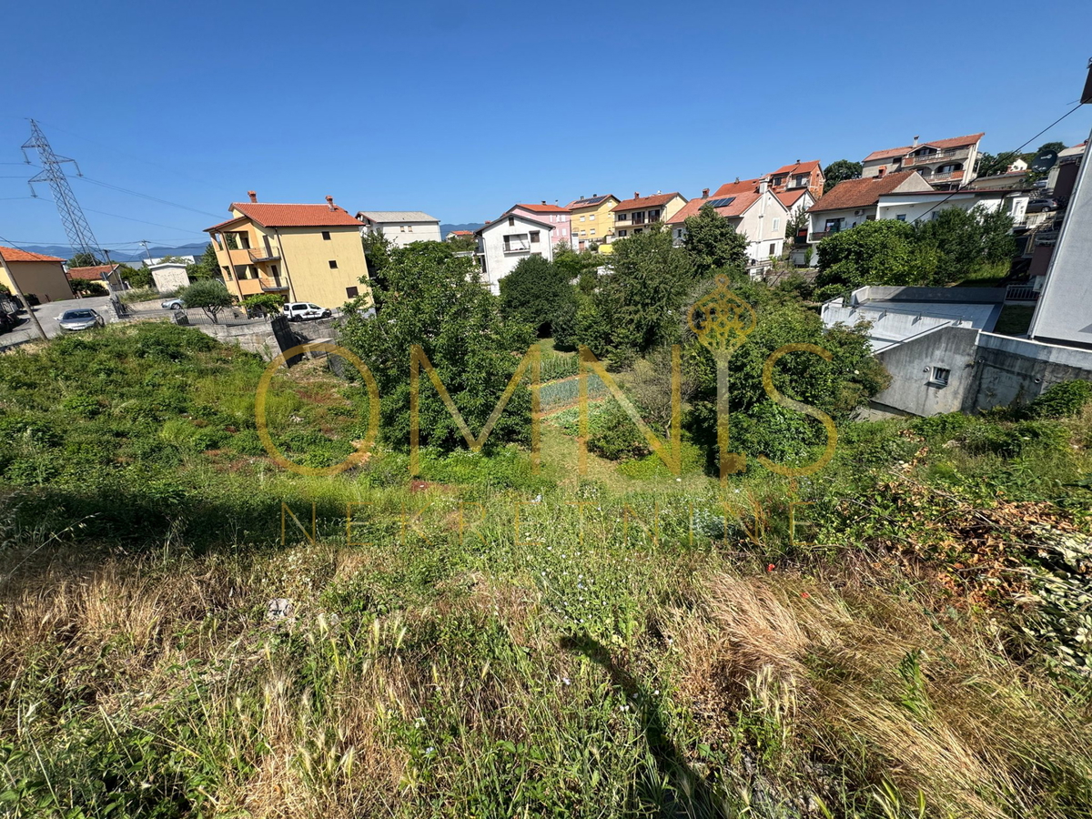 Gradbeno zemljišče 1077 m² – Mariniči, odlična lega