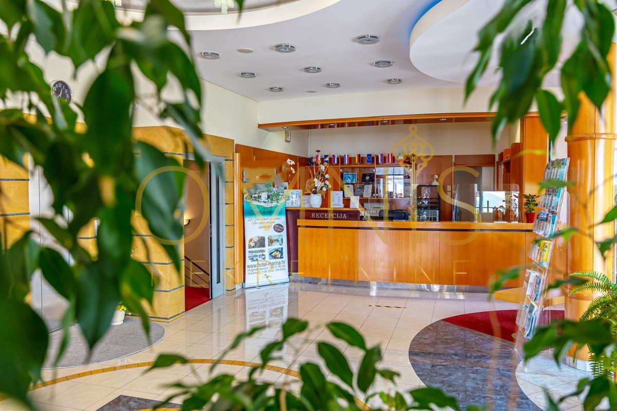 Hotel 4*, prvi vrsta ob morju – Crikvenica / Selce