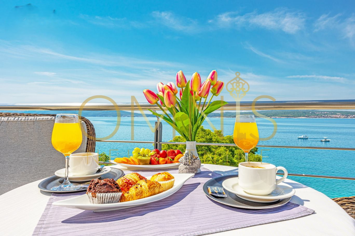 Hotel 4*, prvi vrsta ob morju – Crikvenica / Selce