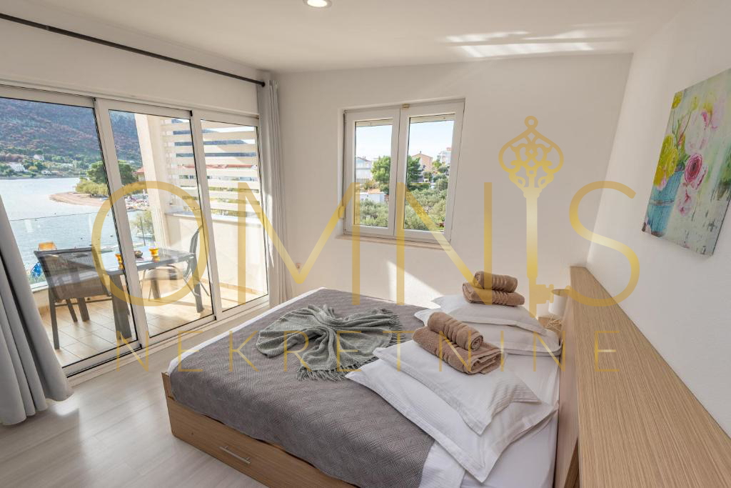 GREBAŠTICA – MINI HOTEL PRVI TRAVNIK OB MORJU! 534 m² Z BAZENOM IN RESTAVRACIJO