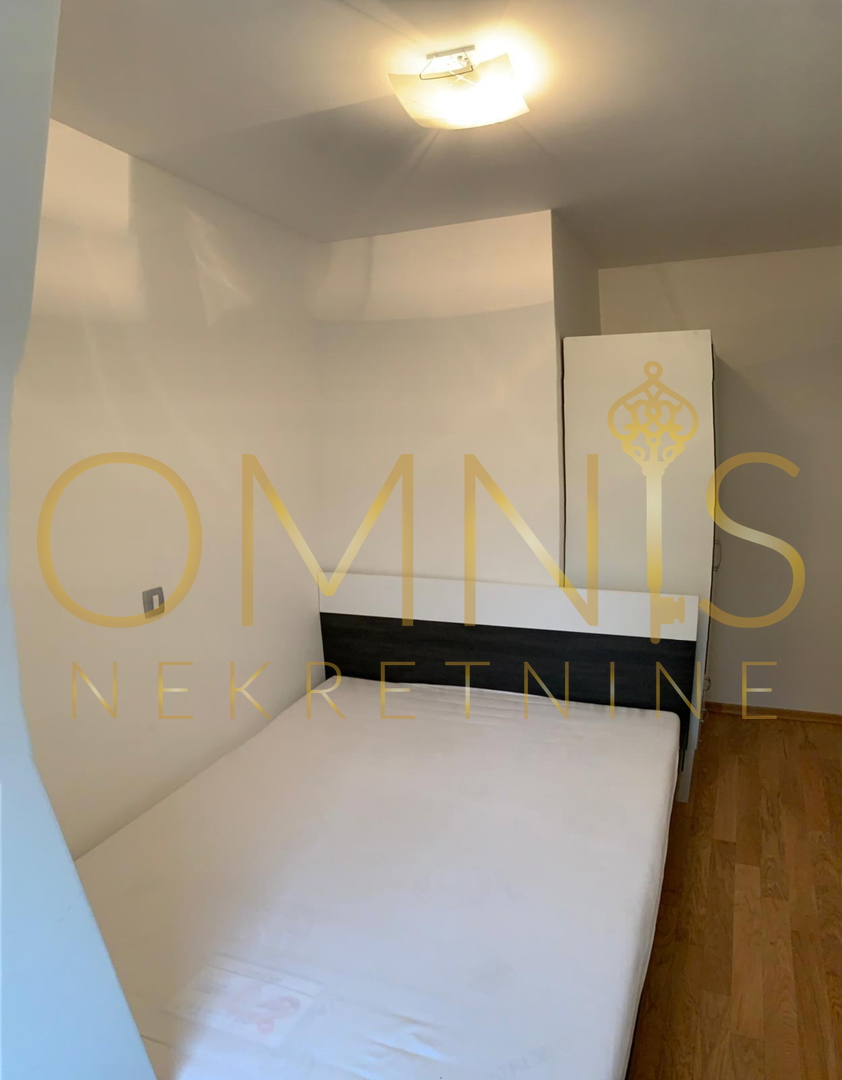 CRIKVENICA – DRAMALJ | Moderna 3-prostorska stanovanje z veliko teraso, 200 m od morja