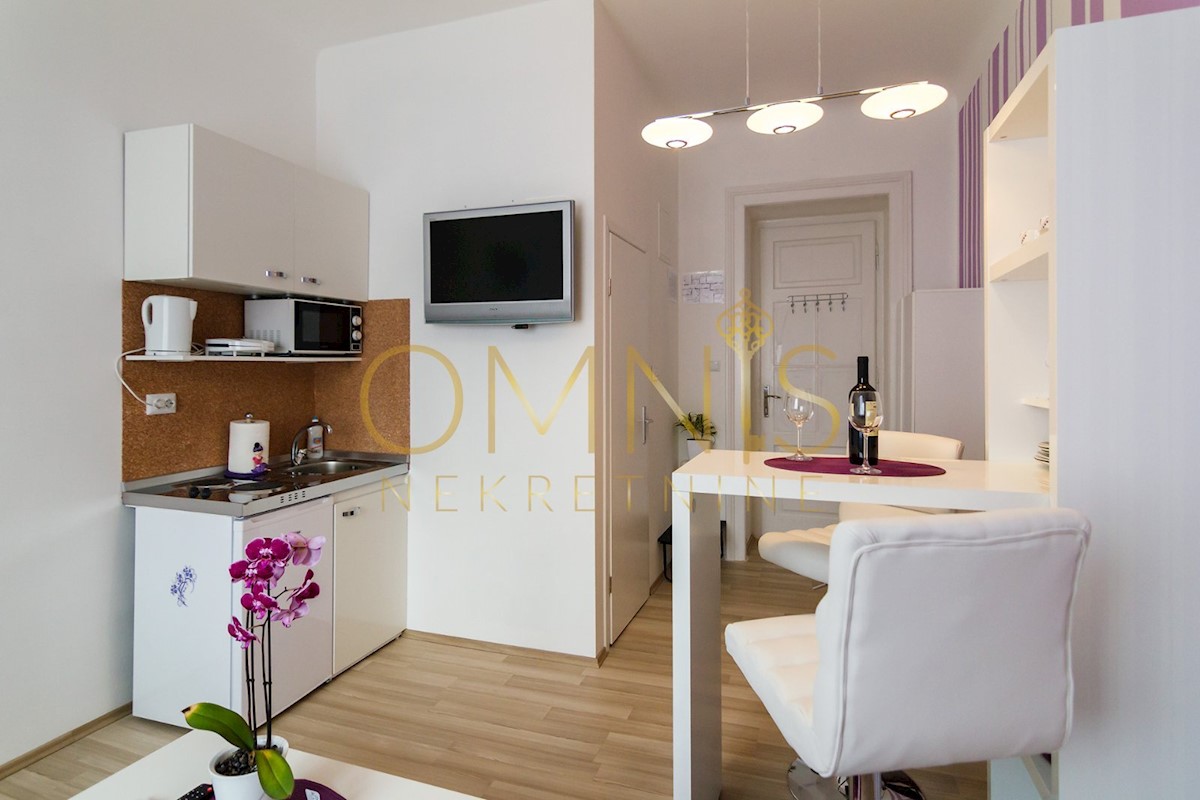 Rijeka, Center - 5 kategoriziranih apartmajev v samem središču Reke, prodaja!