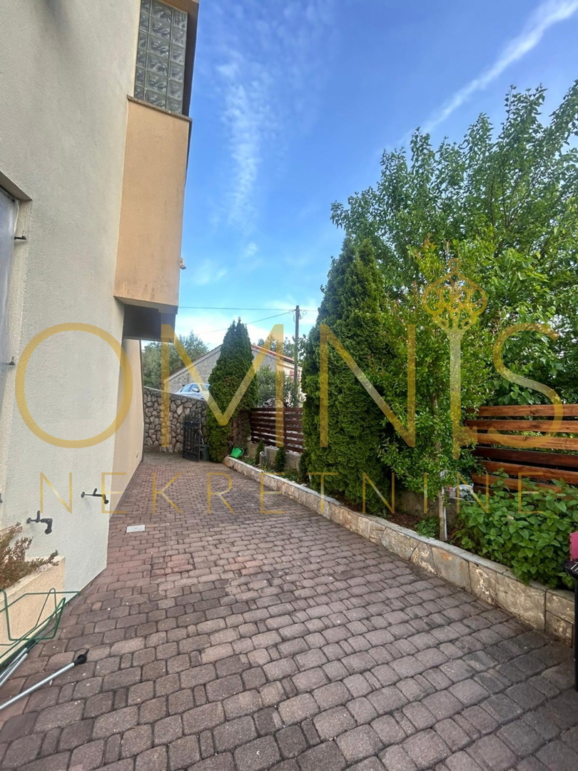 Krk, Malinska, 74 m2, prodaja!