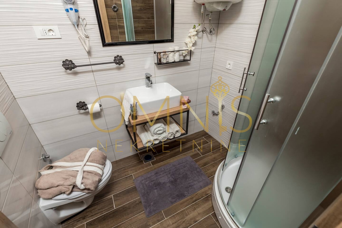 Prodaja: Dve popolnoma urejeni stanovanji v središču Reke, Korzo – 82 m²