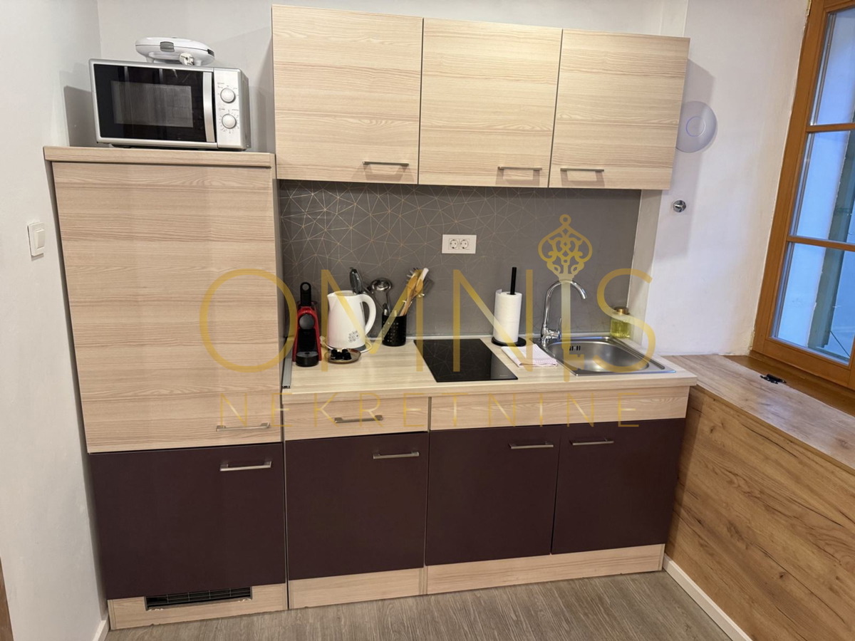 Prodaja: Dve popolnoma urejeni stanovanji v središču Reke, Korzo – 82 m²