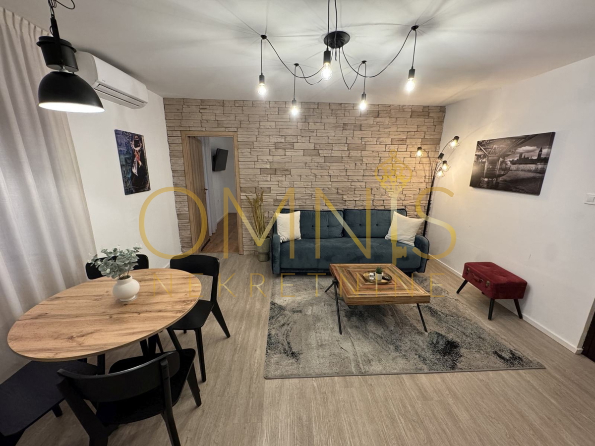 Prodaja: Dve popolnoma urejeni stanovanji v središču Reke, Korzo – 82 m²