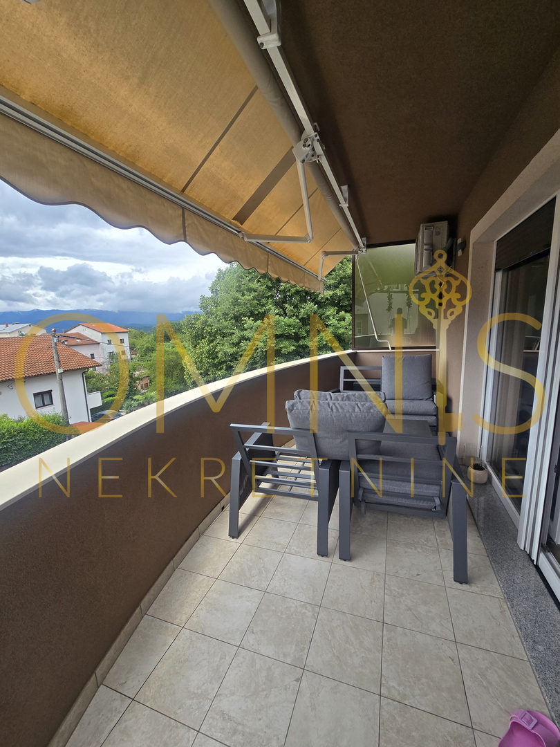 Viškovo, dvoetažno stanovanje, 110 m2, 3 sobe + dnevni prostor, prodaja