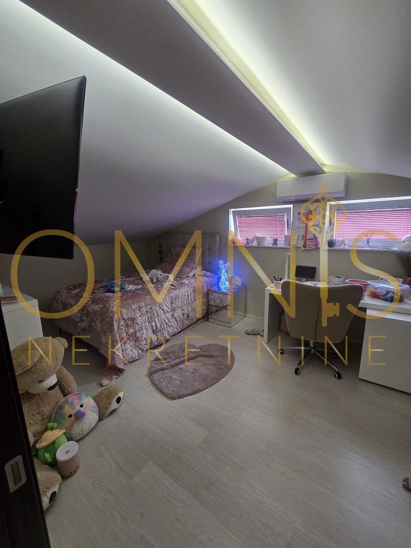 Viškovo, dvoetažno stanovanje, 110 m2, 3 sobe + dnevni prostor, prodaja
