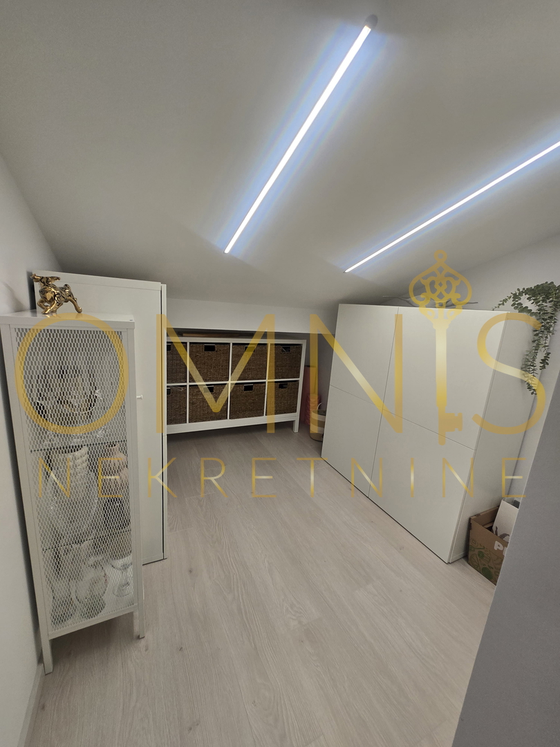 Viškovo, dvoetažno stanovanje, 110 m2, 3 sobe + dnevni prostor, prodaja