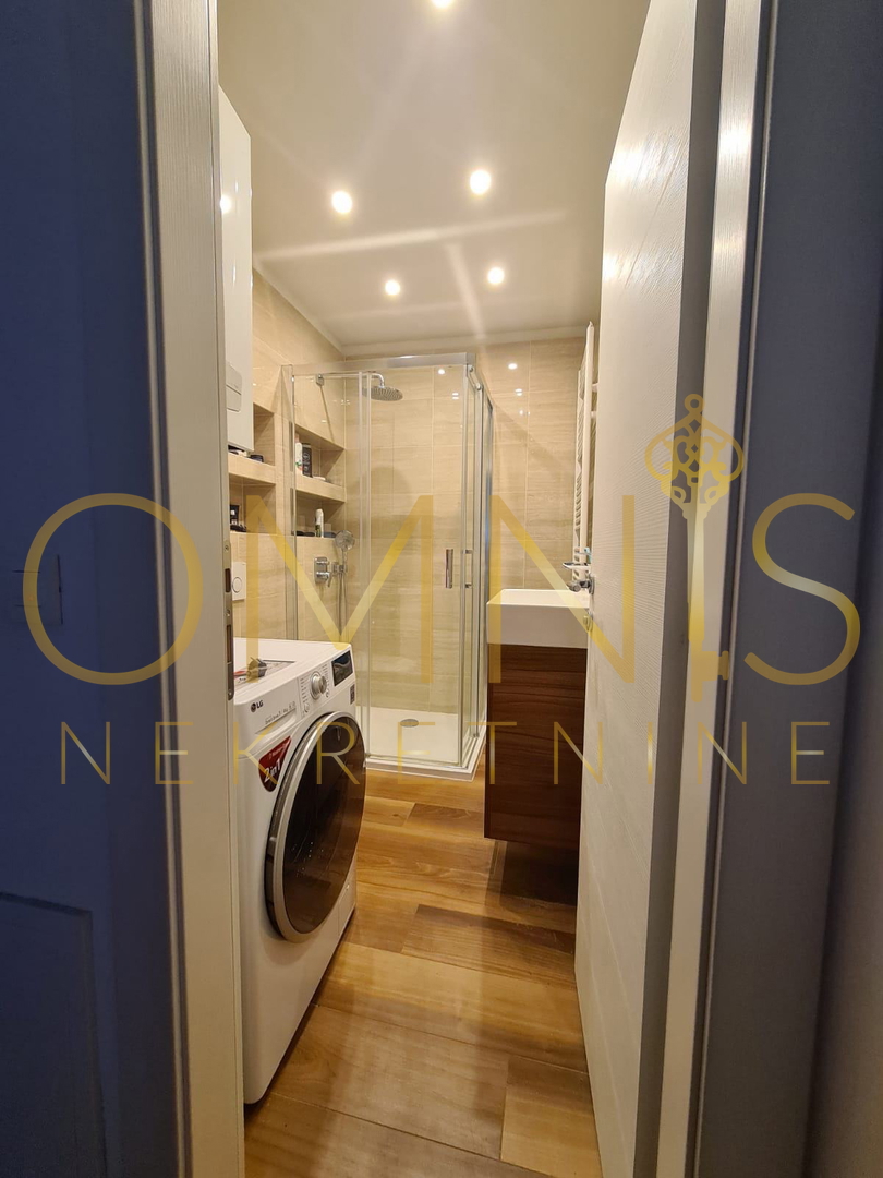 Rijeka, Donja Drenova – sodobno trisobno stanovanje 79 m² z ložo