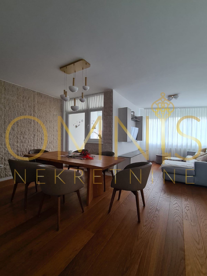 Rijeka, Donja Drenova – sodobno trisobno stanovanje 79 m² z ložo