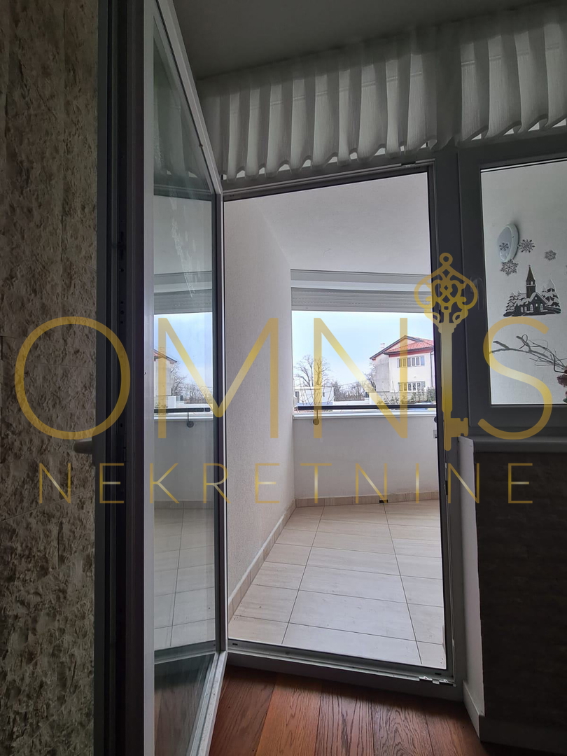 Rijeka, Donja Drenova – sodobno trisobno stanovanje 79 m² z ložo