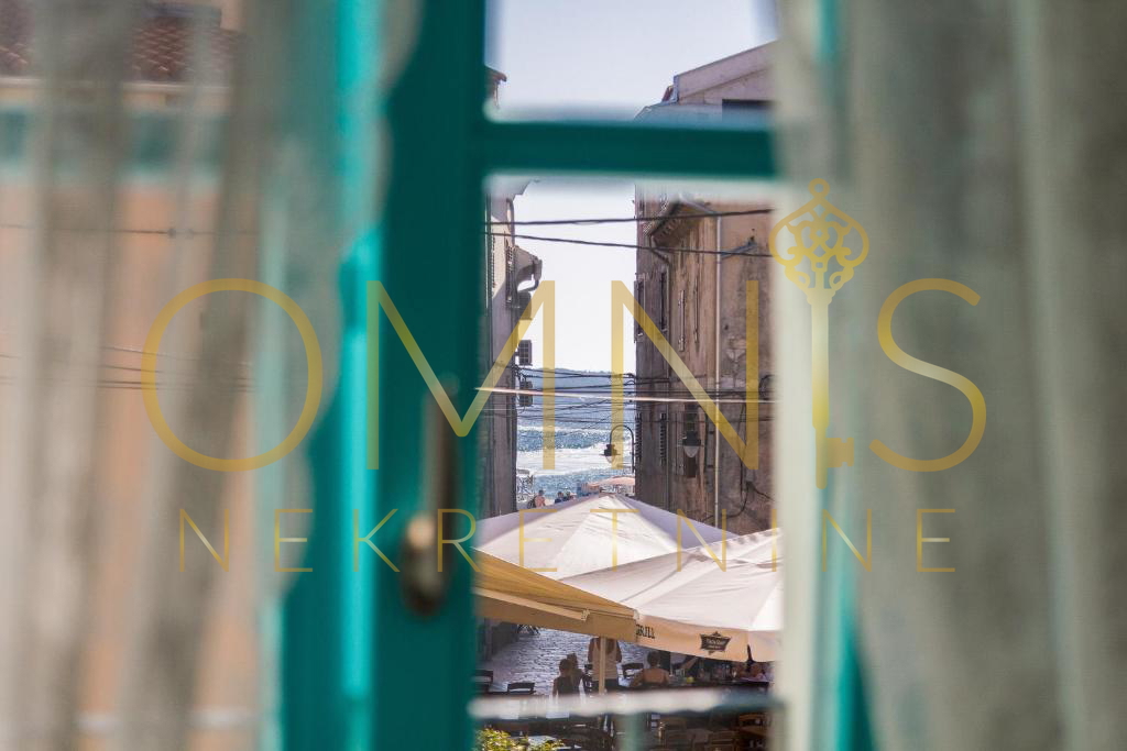 FAŽANA – RESTAVRACIJA IN BOUTIQUE HOTEL Z DEDIŠČINO V 500 LET STARI ZGRADBI, 100 m OD MORJA