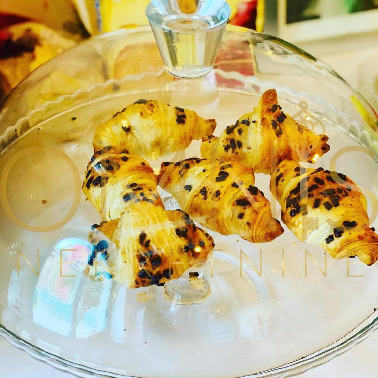 FAŽANA – RESTAVRACIJA IN BOUTIQUE HOTEL Z DEDIŠČINO V 500 LET STARI ZGRADBI, 100 m OD MORJA