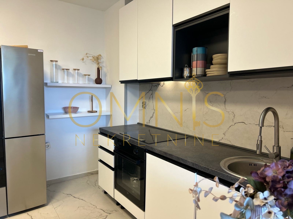 PRODAJA – SAMOSTOJNA HIŠA V ŠILU (OTOK KRK) – POPOLNOMA PRENOVA IN LE 5 MINUT OD PLAŽE