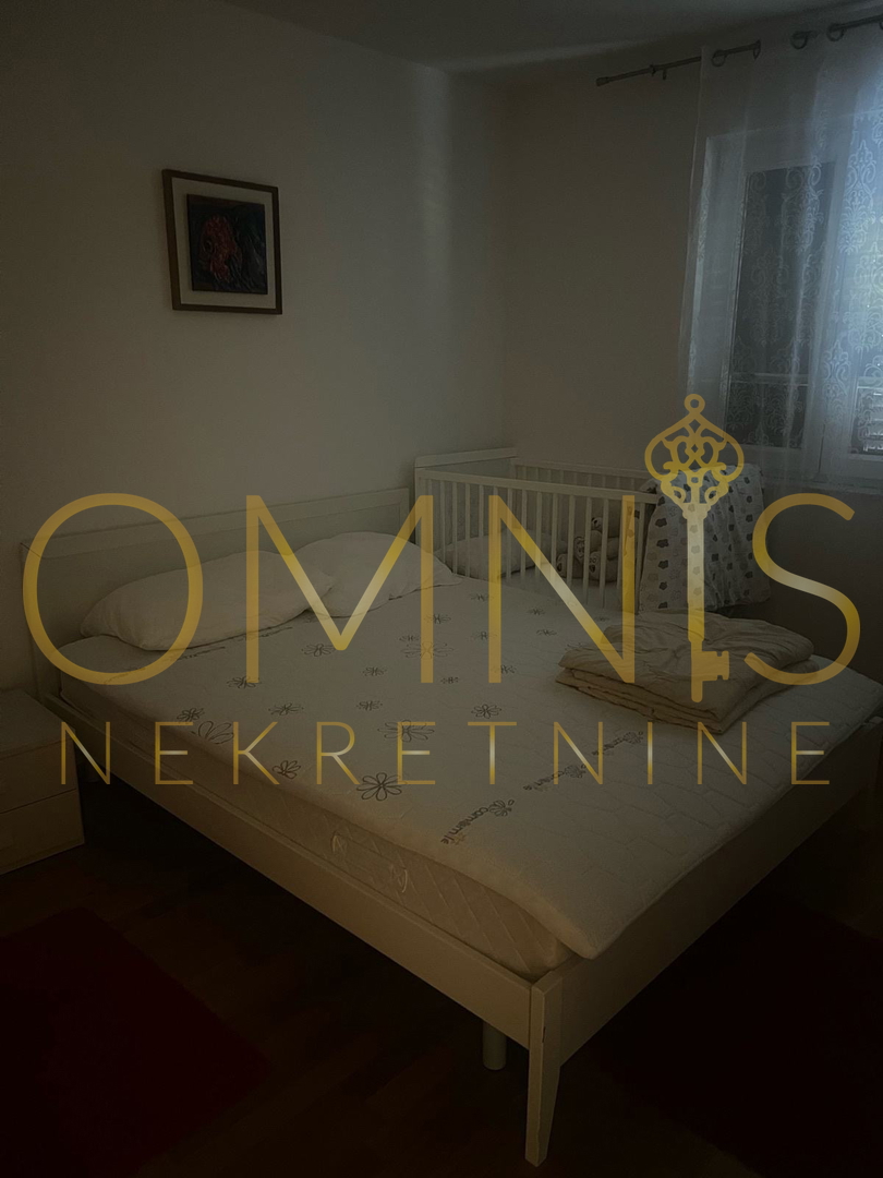 Stanovanje s pogledom na morje, terasa, vrt – Pinezići, Krk