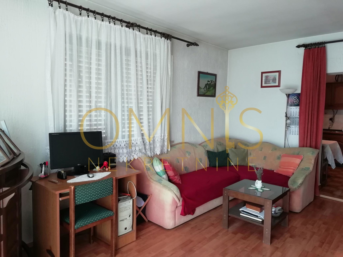 CRIKVENICA – GRIŽANE, hiša 300 m², 5 km od morja, velik vrt 500 m²