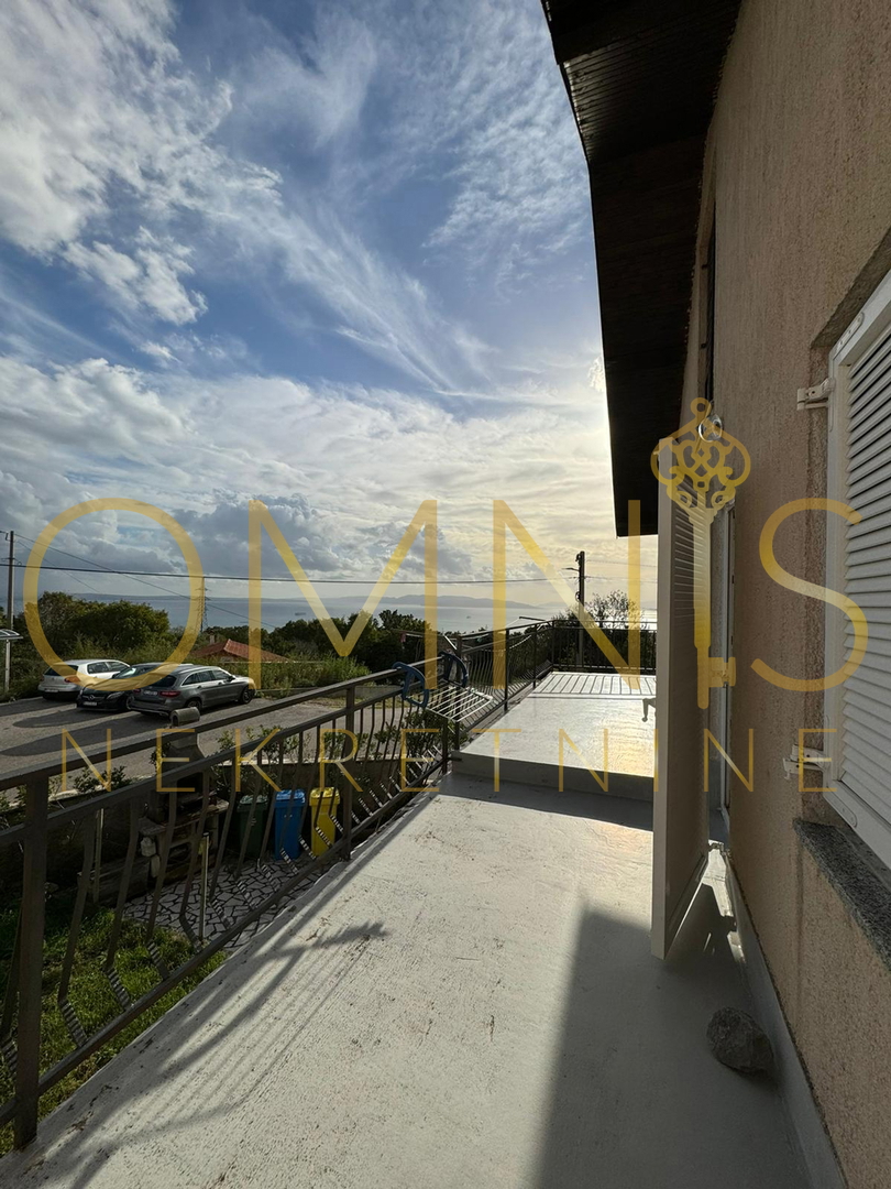 Rijeka, Pulac - Samostojna hiša, 159m2 + 70m2 dvorišče, garaža