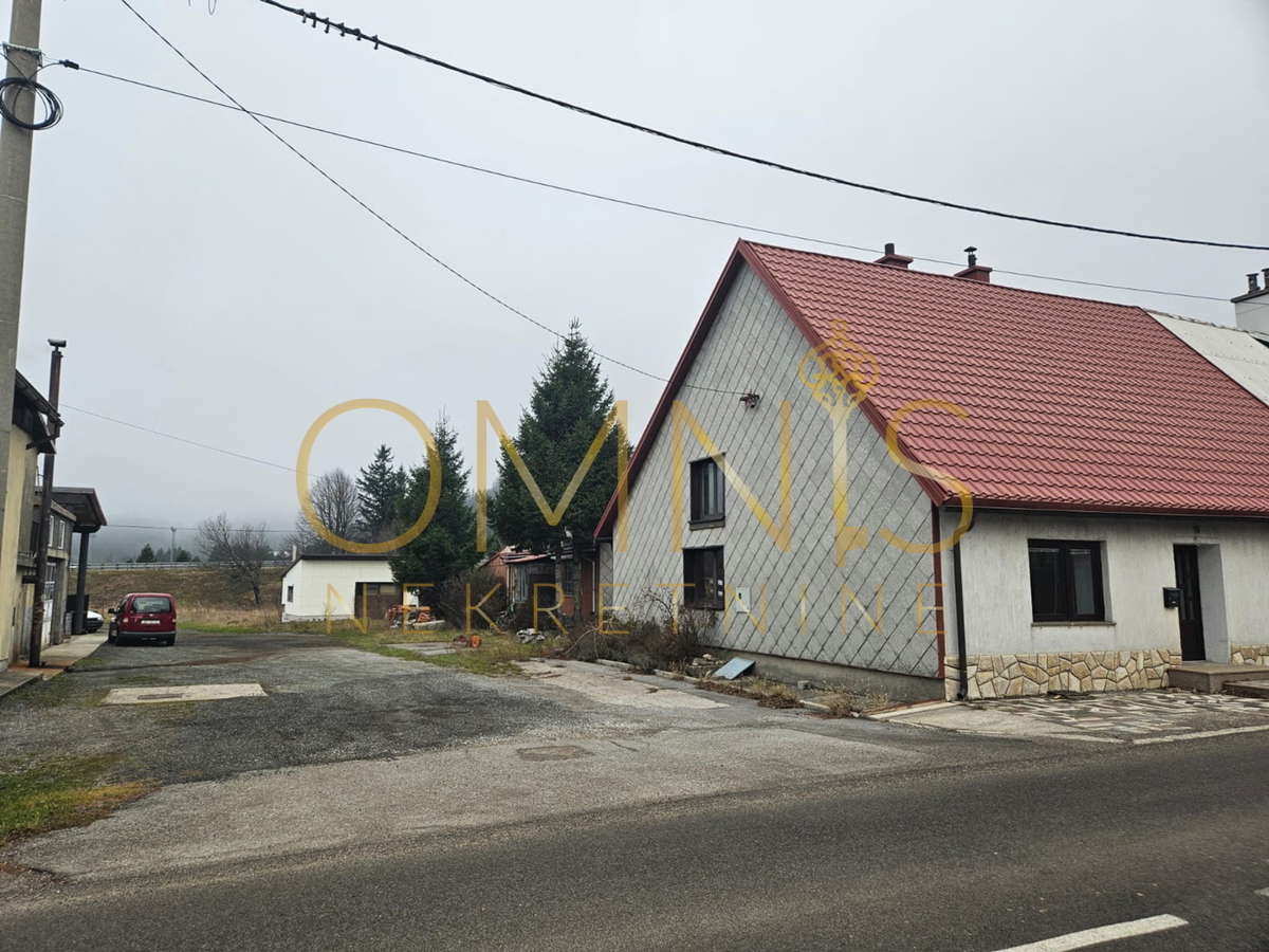 PRODAJA HIŠE VRATA - FUŽINE