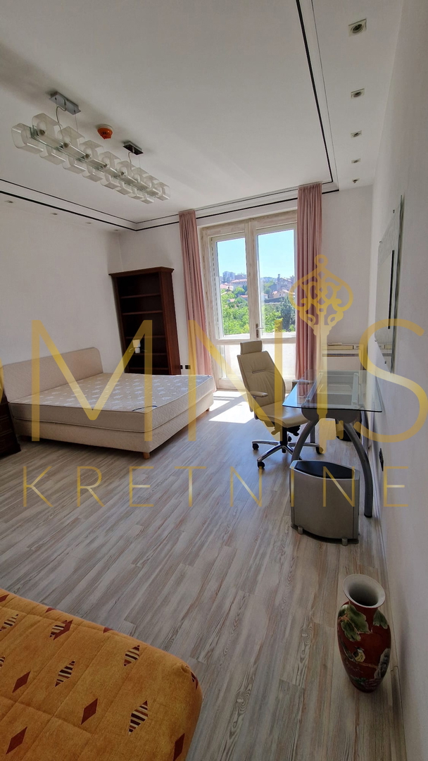 Rijeka, Center - gospodarsko stanovanje 2S+DB, dve lože, prodaja!